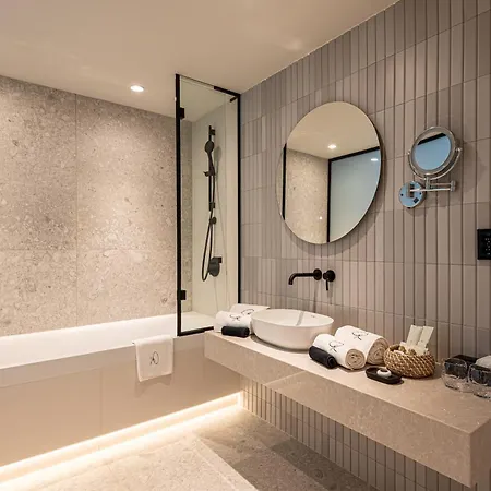 Reed Boutique & Bistro Szálloda 5*