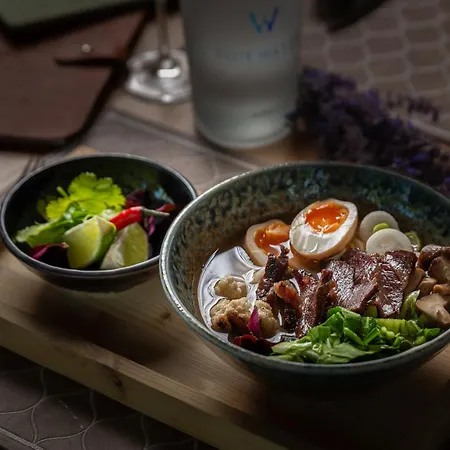 Szálloda Reed Boutique & Bistro 5*