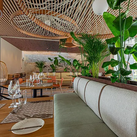 Reed Boutique & Bistro Szálloda 5*