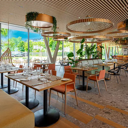 Reed Boutique & Bistro 5* שיופוק