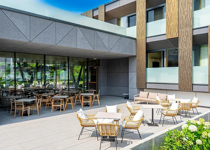Reed Boutique & Bistro Шиофок