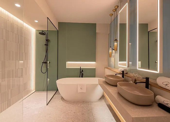 Szálloda Reed Boutique & Bistro 5*