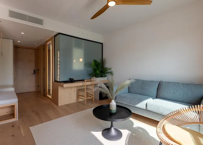 Reed Boutique & Bistro Hotel 5*