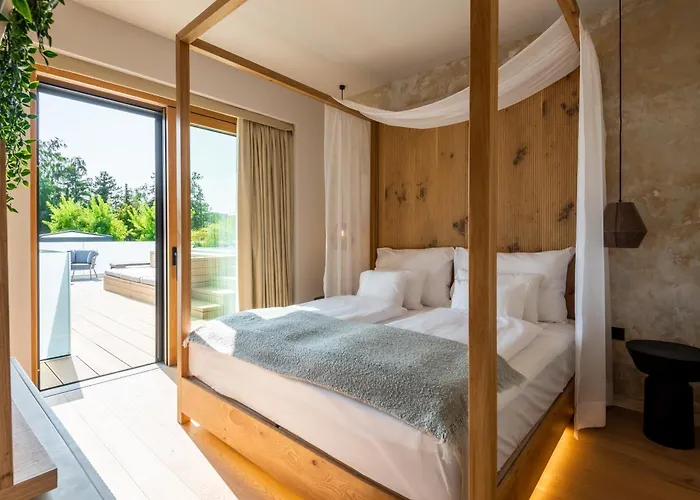 Reed Boutique & Bistro Szálloda 5*