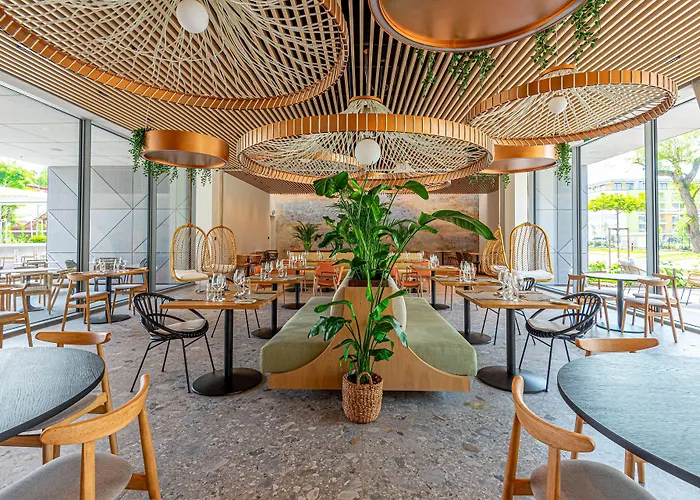 Reed Boutique & Bistro Szálloda 5*