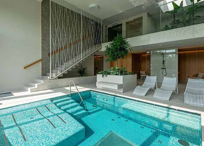 Reed Boutique & Bistro Szálloda 5*