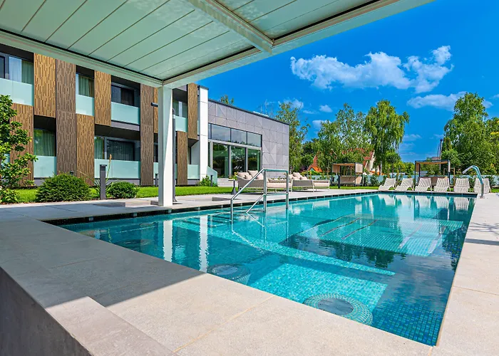 Hotel Reed Boutique & Bistro